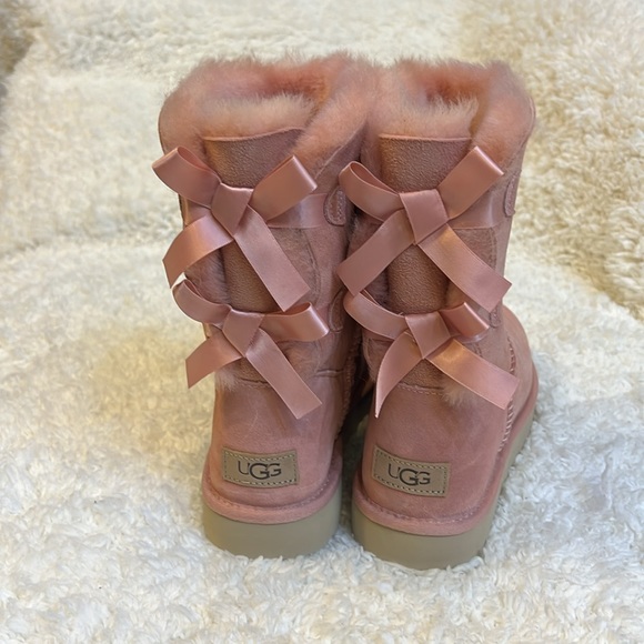 UGG boots - Picture 3 of 13